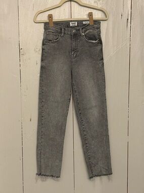 Kensie High-Rise Washed Gray Straight Jeans with Raw Hem